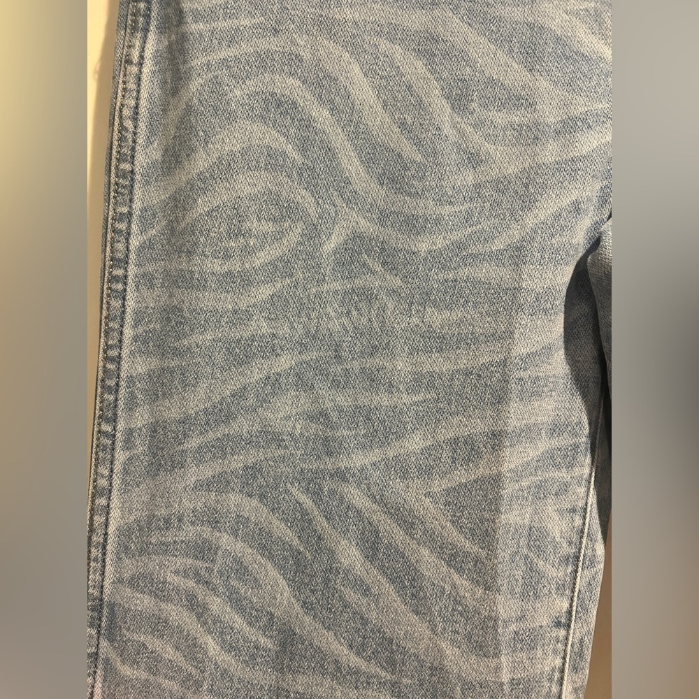 Wrangler Meow Laser Tiger Print Wanderer Jeans High Rise Flare Size 27 x 34 - Picture 7 of 13
